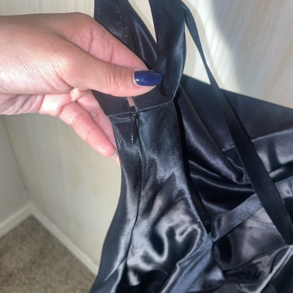 ABS Allen‎ Schwartz cocktail dress backless black size 6 - Picture 5 of 5